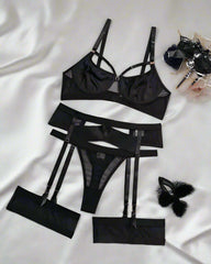 A Night to Remember - 5 Piece Curvy Lingerie Set – Black